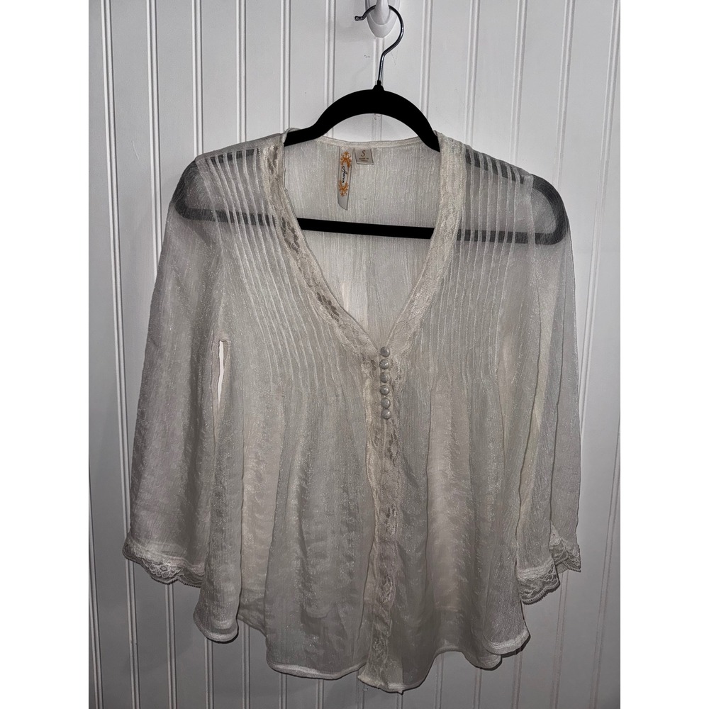 Adiva Womens Sheer White Pleated V-Neck Blouse Lace Trim 3/4 Sleeve Boho Top S